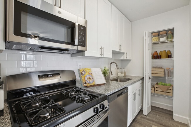 Hallfield Apartments