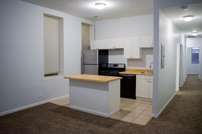 Photo - Bronzeville Beauty Unit 2E