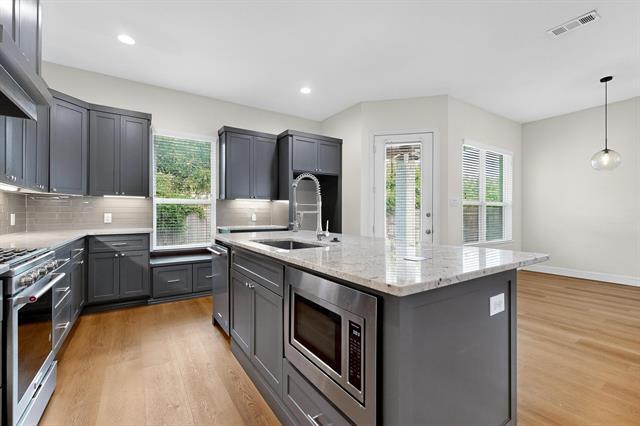 Building Photo - 404 Templeton Dr Rental