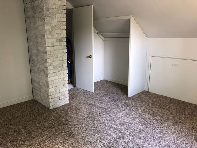 Photo - 2189 Hilyard St