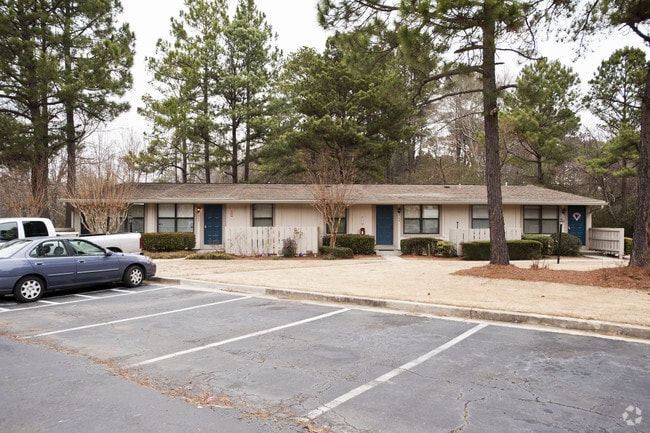 Cedargate Apartments