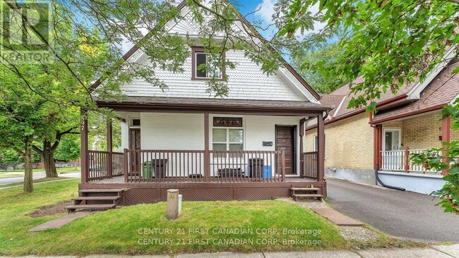 Photo - 597 Hale St Unité Main