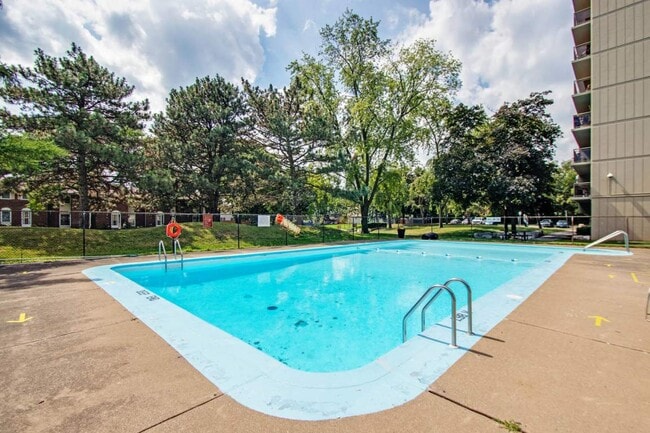 Surrey Lane Apartments