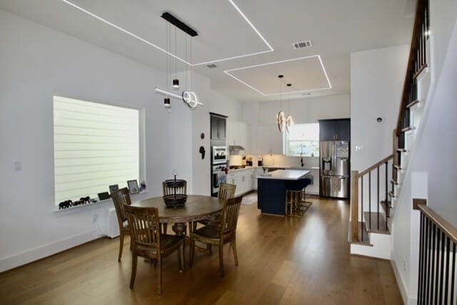 Photo - 861 Fisher St