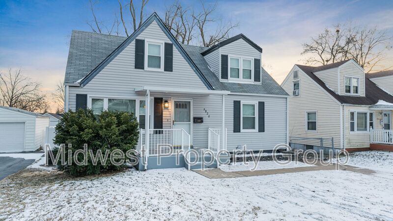 Photo - 9820 Iveland Dr