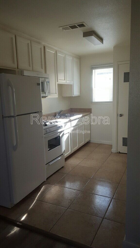 Photo - 108 E 12th St Unit 2
