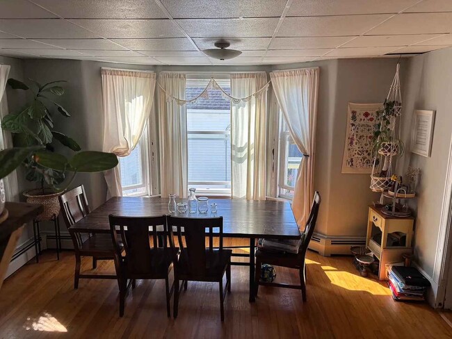 Photo - 465 E High St Unidad 2