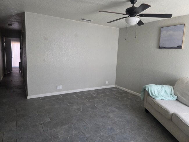 Photo - 13865 Julian Dr