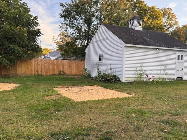 Photo - 16 Belmont Ave