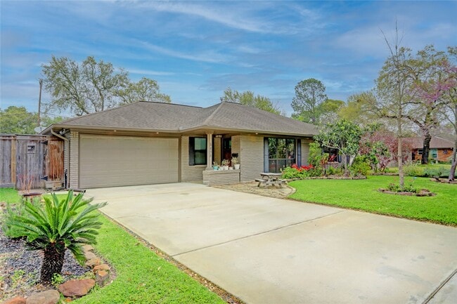 Photo - 5438 Briarbend Dr