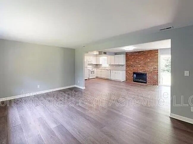 Photo - 708 Heatherwood Dr