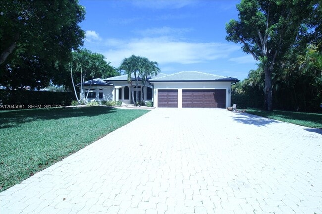 Building Photo - 16310 Paddock Ln