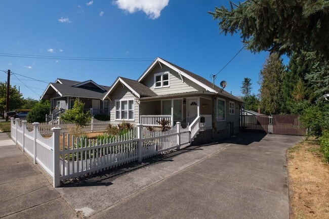 Photo - Close to Pacific University