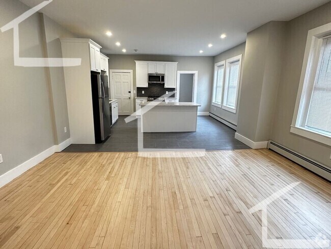Building Photo - 1286 Commonwealth Ave #6F Boston MA 02134 Rental