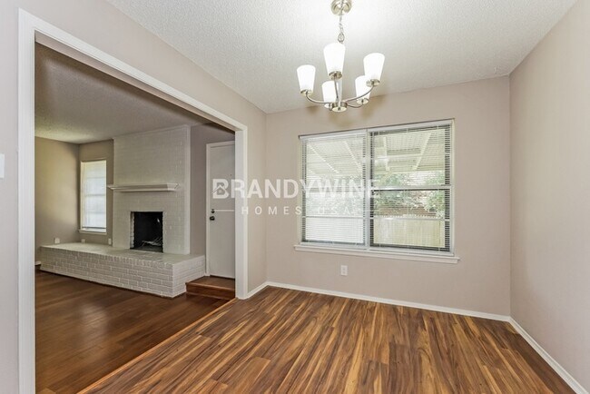 Photo - 2310 Stockbridge Ct