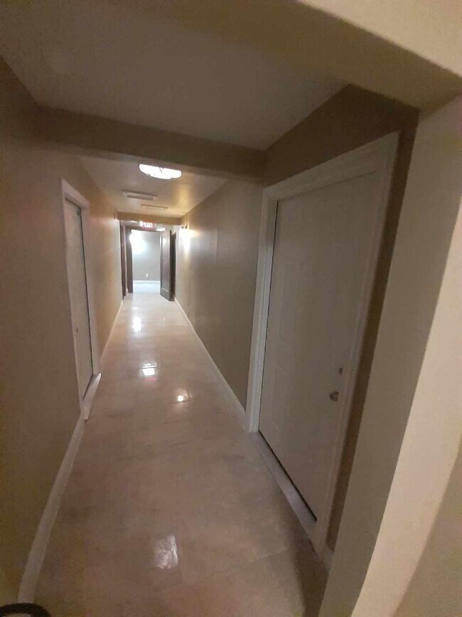 Photo - 8845 E Jefferson Ave