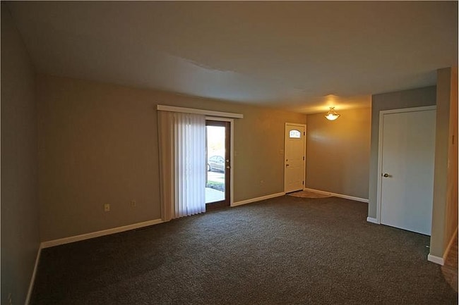 4225 Roth Ln Unit 105