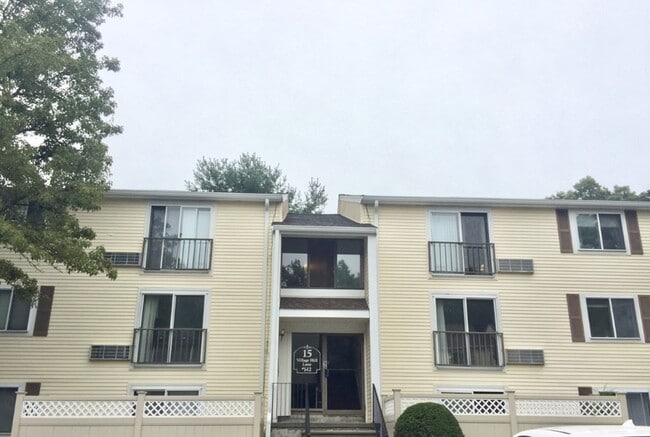 Building Photo - 15 Village Hill Ln Unit 12