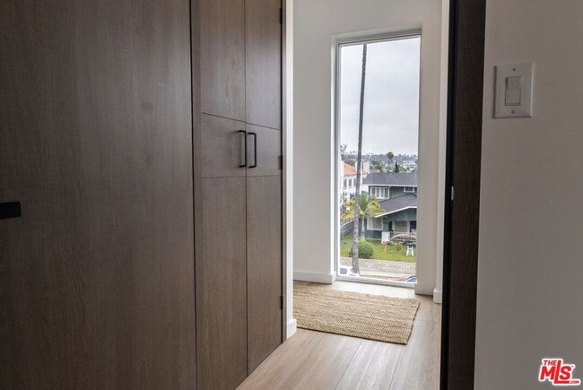 Photo - 843 Mariposa Ave Unidad 1