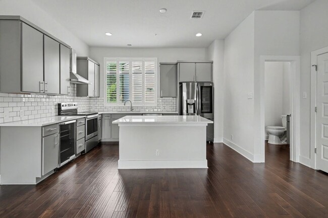 Photo - 1606 N Hackberry St