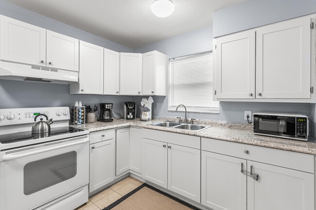 Photo - 4953 Bayshore Dr