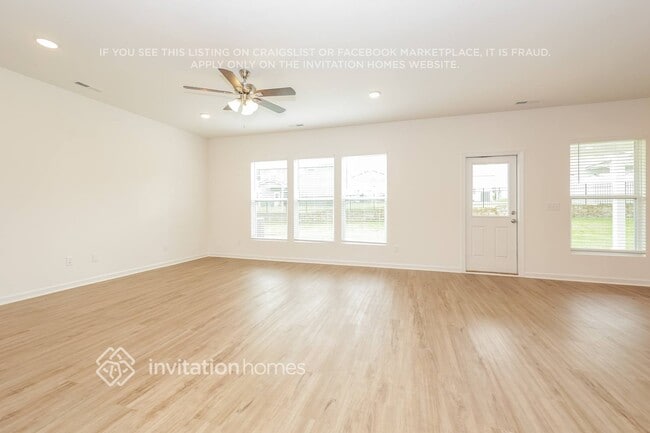 Photo - 3802 Lantern Ln