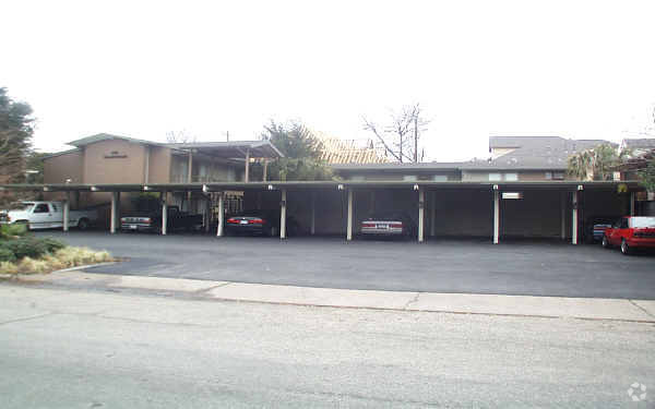 Bellefontaine - Bellefontaine Apartments