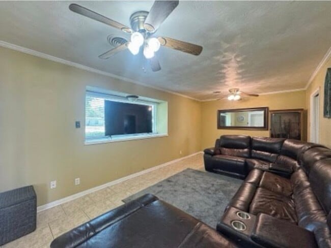 Photo - 509 Light St