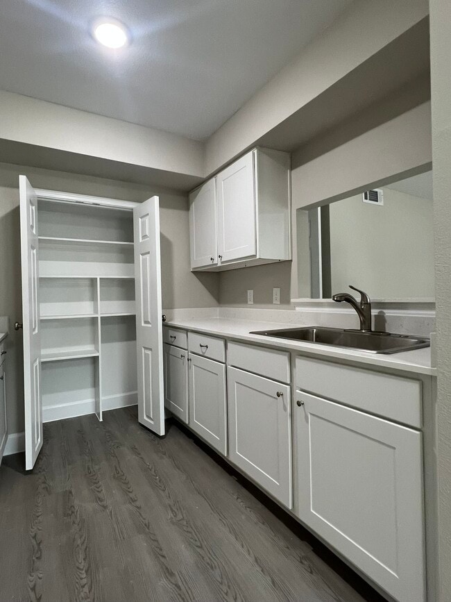 Photo - 3305 Red Bluff Rd