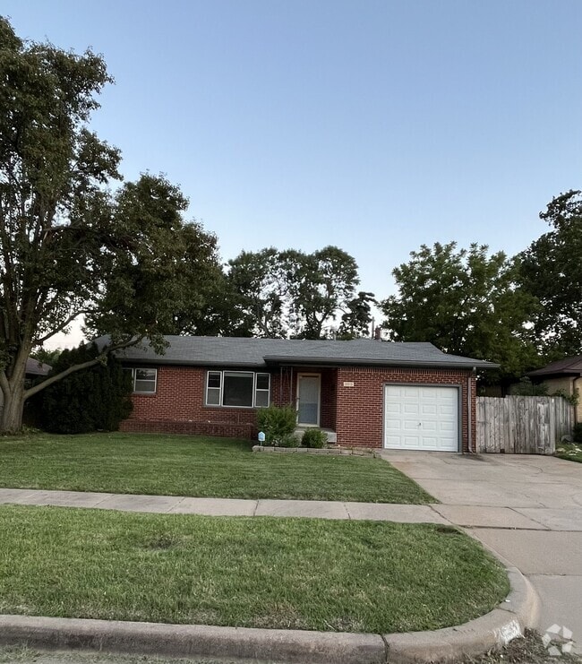 Building Photo - 8013 E Orme St Rental