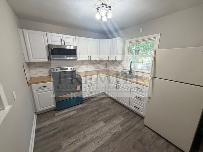Photo - 1316 N Main St