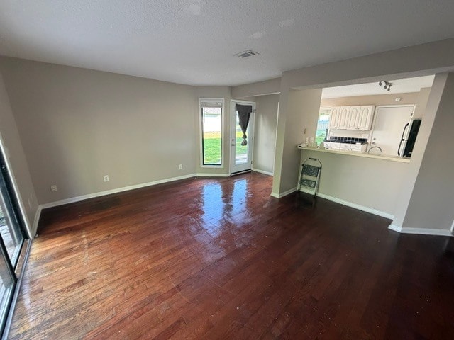 Photo - 8640 Roanoke Dr