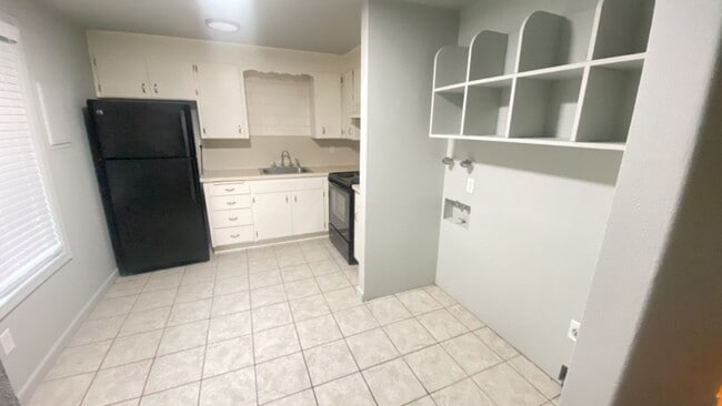 Photo - PM112 Unit B