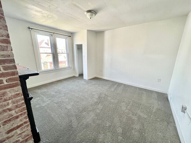 Photo - 3026 Glen Mawr Street Unit 2