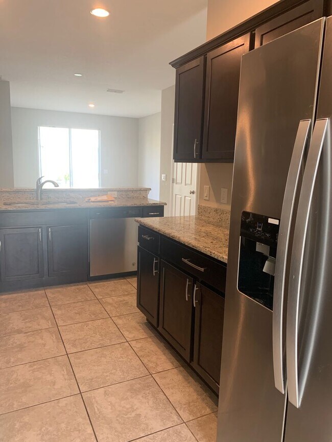 Photo - MOVE IN SPECIAL- 4/2.5 Energy Efficient Townhome in St. Cloud