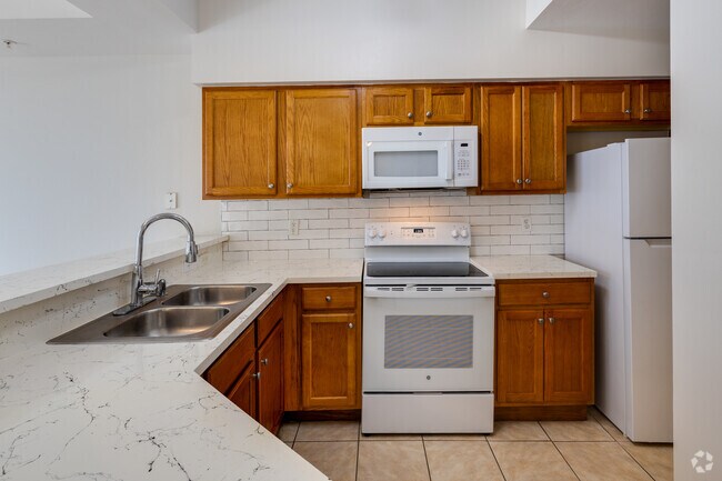 2BR, 2.5BA - 1,220SF - Kitchen