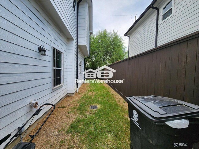 Photo - 2202 Lynnfield St Unidad B