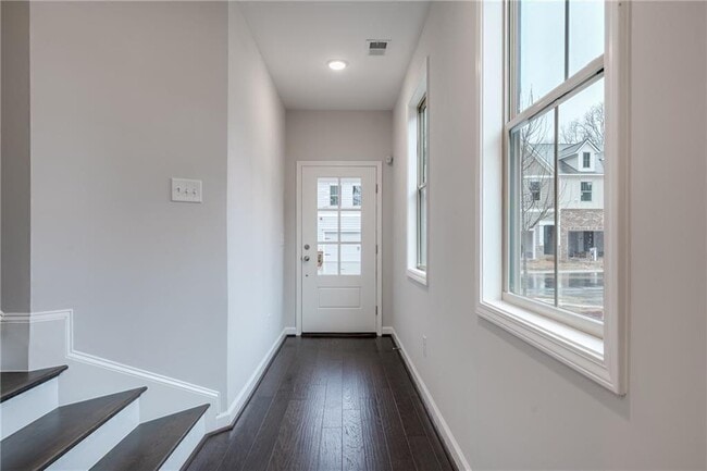 Photo - 1095 Lawanna Dr