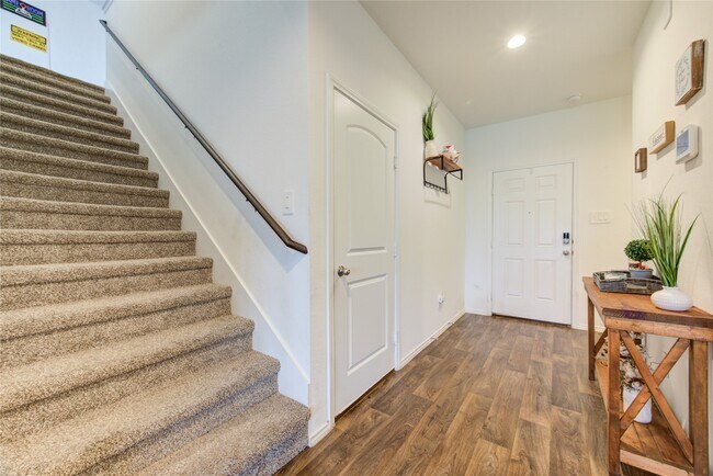 Photo - 21315 Sleepy Willow St