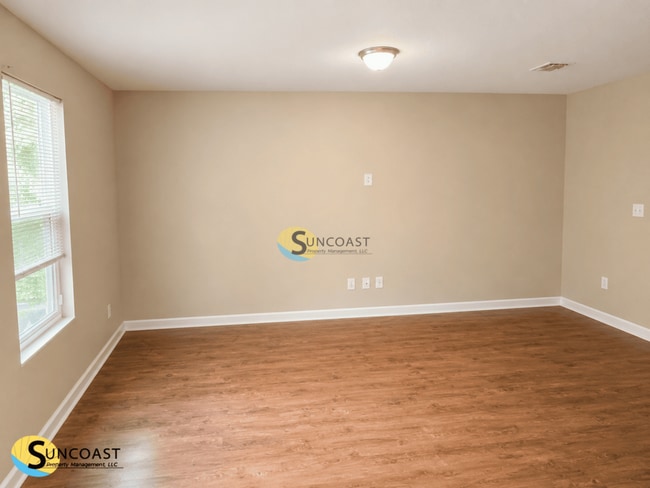 Photo - 8406 Oden Ave