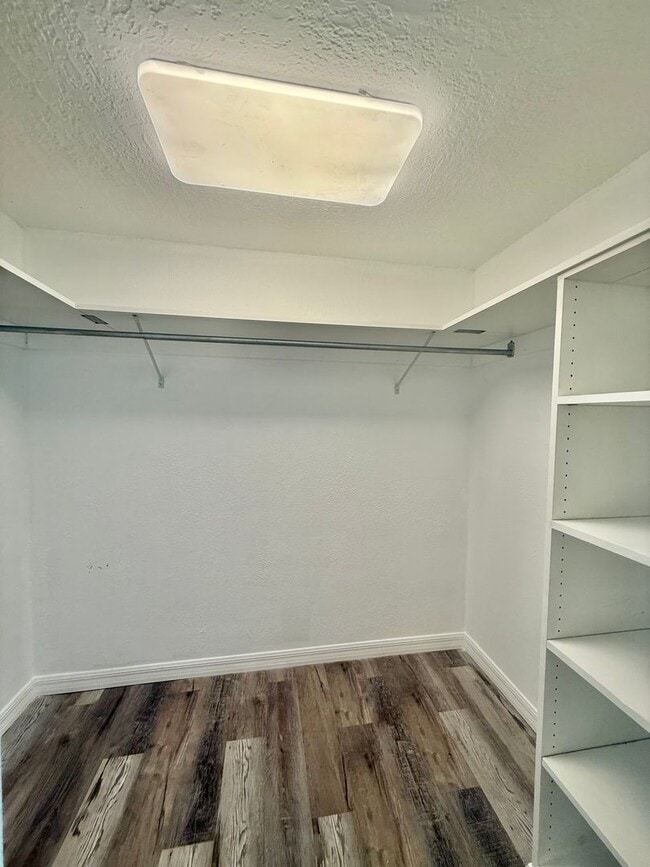 Photo - Stunning 2/2 1st floor condo in Downtown!