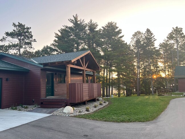 Photo - Gorgeous New Construction on the Fish Hook River