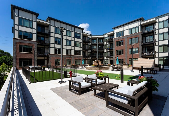 Photo - Burlington Station