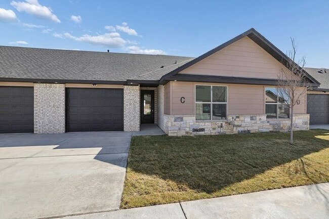 Building Photo - 10374 Tierra Santa Dr