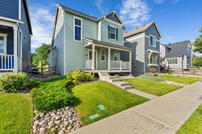 Building Photo - Beautiful 3-Bedroom, 2½-Bath Home with Open Floor Plan in East Fort Collins