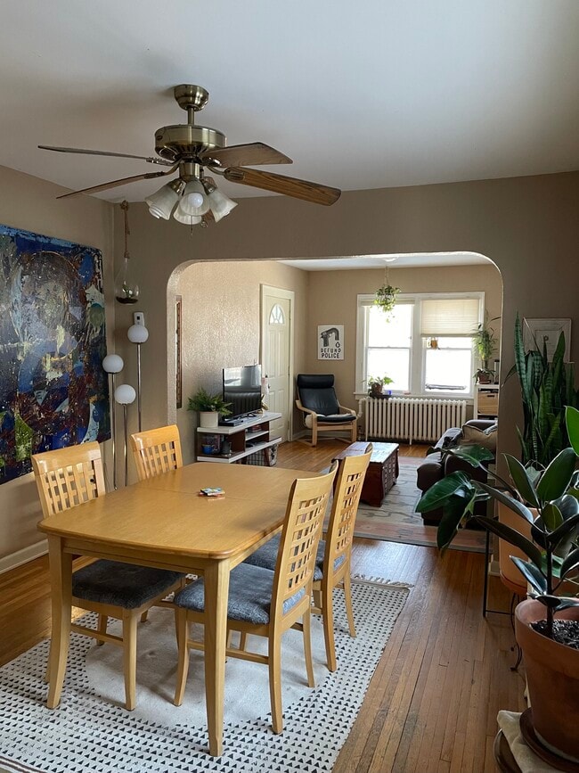 Photo - 367 Snelling Ave S