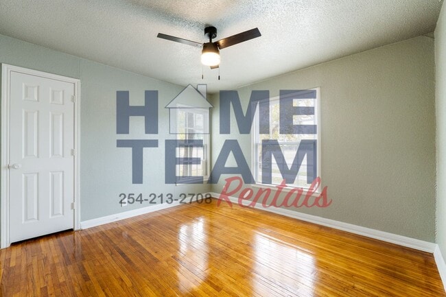Photo - Half off first months rent!!!