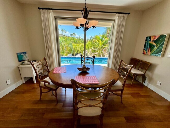 Photo - Luxury Living at the Edge of S. Kihei Bordering Wailea!