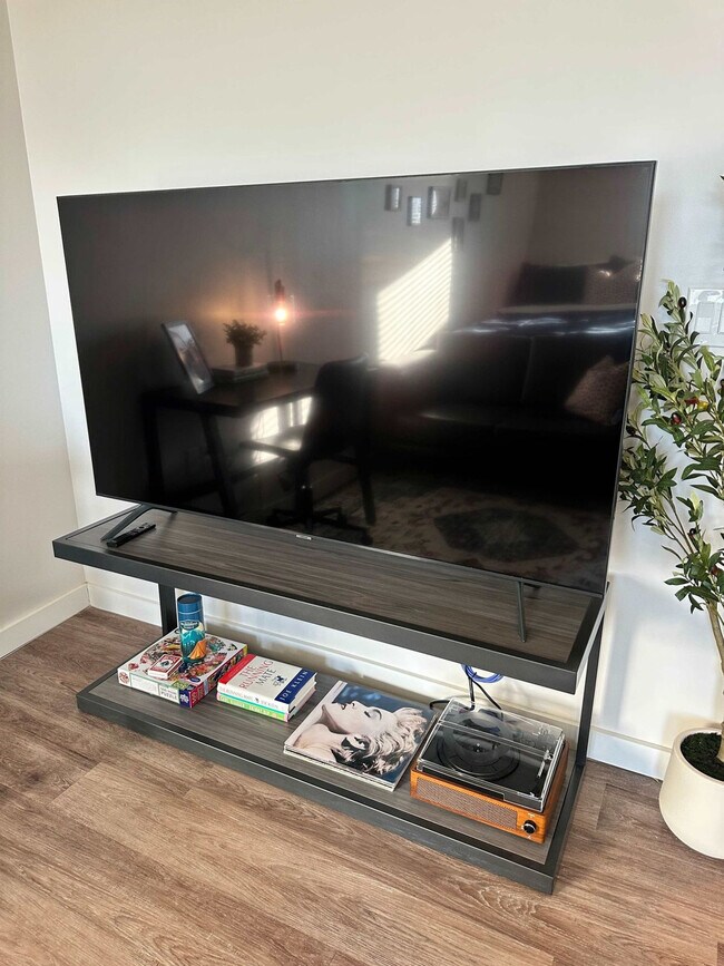 Photo - 2746 Central Pkwy Unit FL4-ID1261722P