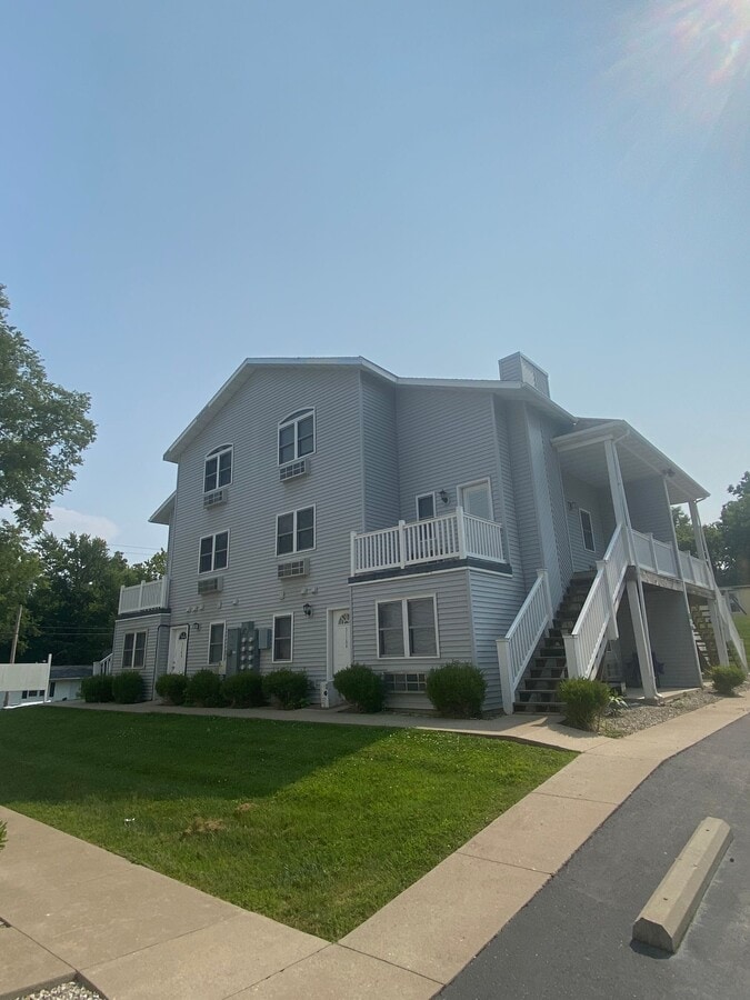 Coming Soon - Coming Soon Apartment Unit 318 E Davis St D